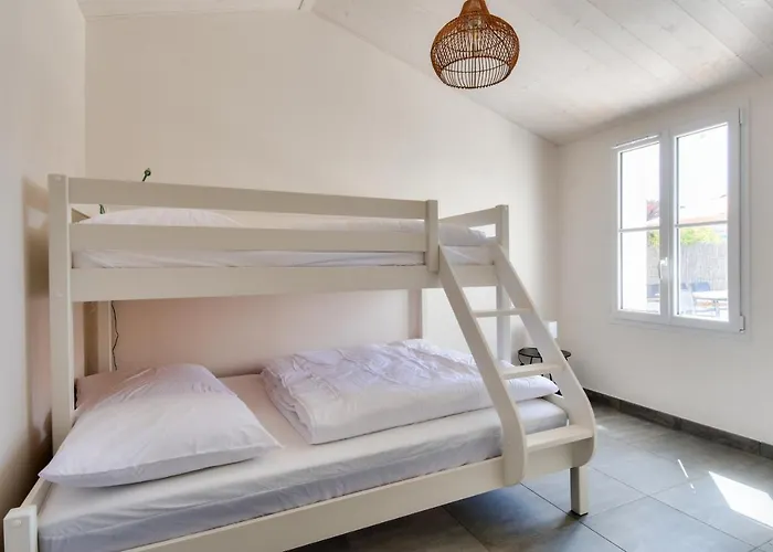 - Maison Lumineuse - 300m De La *