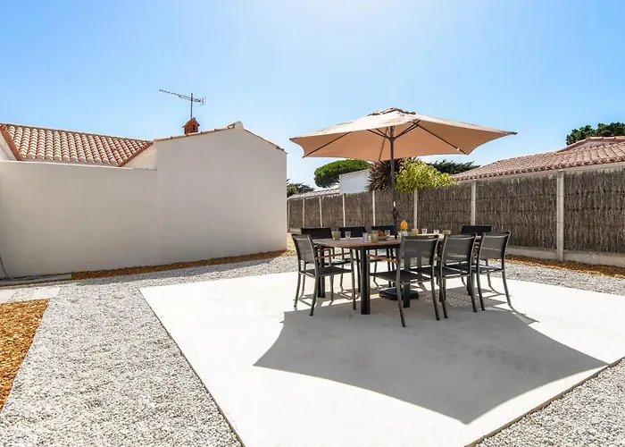 Holiday home - Maison Lumineuse - 300m De La *